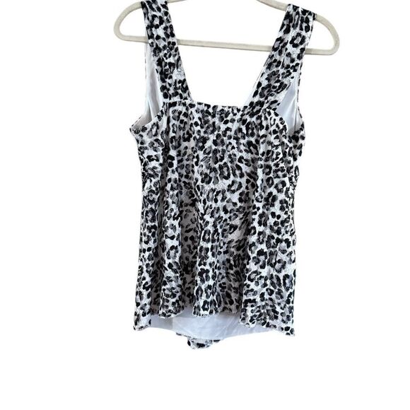 Torrid Animal Print Blouse Large Size 0 - Picture 3 of 9